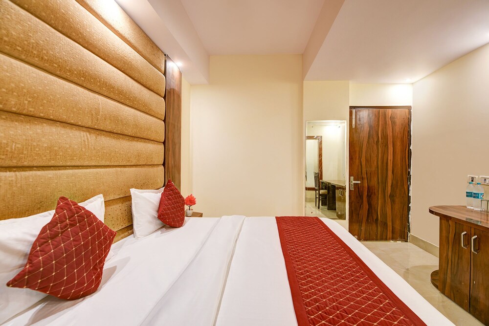 Fabhotel Golden Key Residency