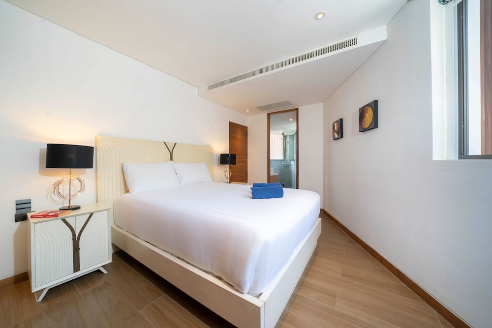 Luxury 2BR Apartment in Bluepoint 82