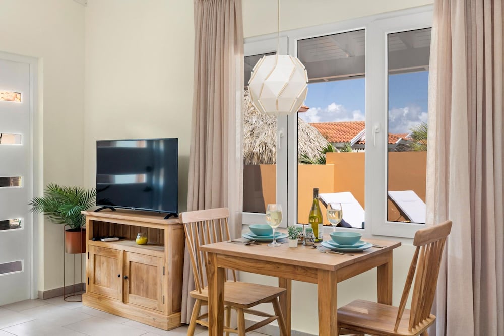 NEW 1BR Apartment Private Pool
