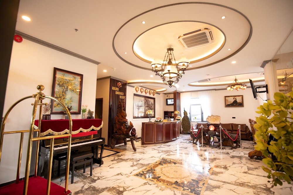 Golden Emerald Resort