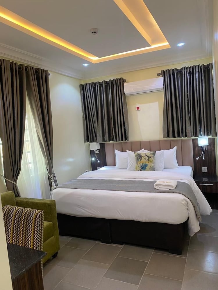 GrandField Hotels