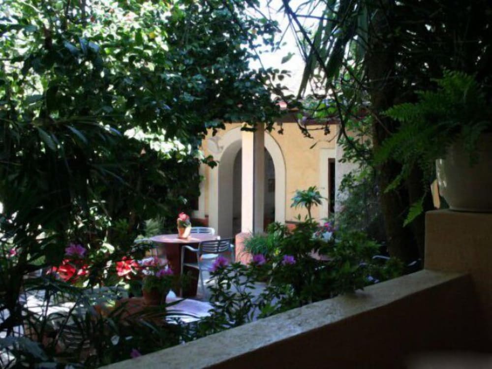 Casa Abierta
