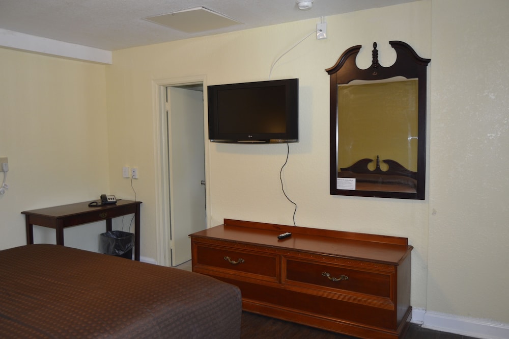 Regency Inn view 4