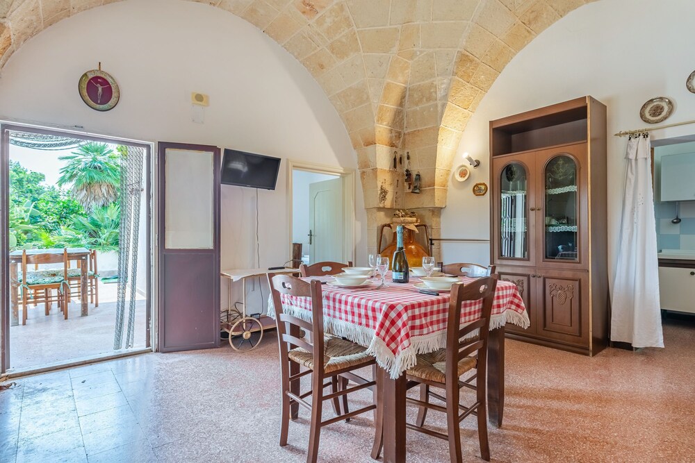 Carbone Country House Oria view 4