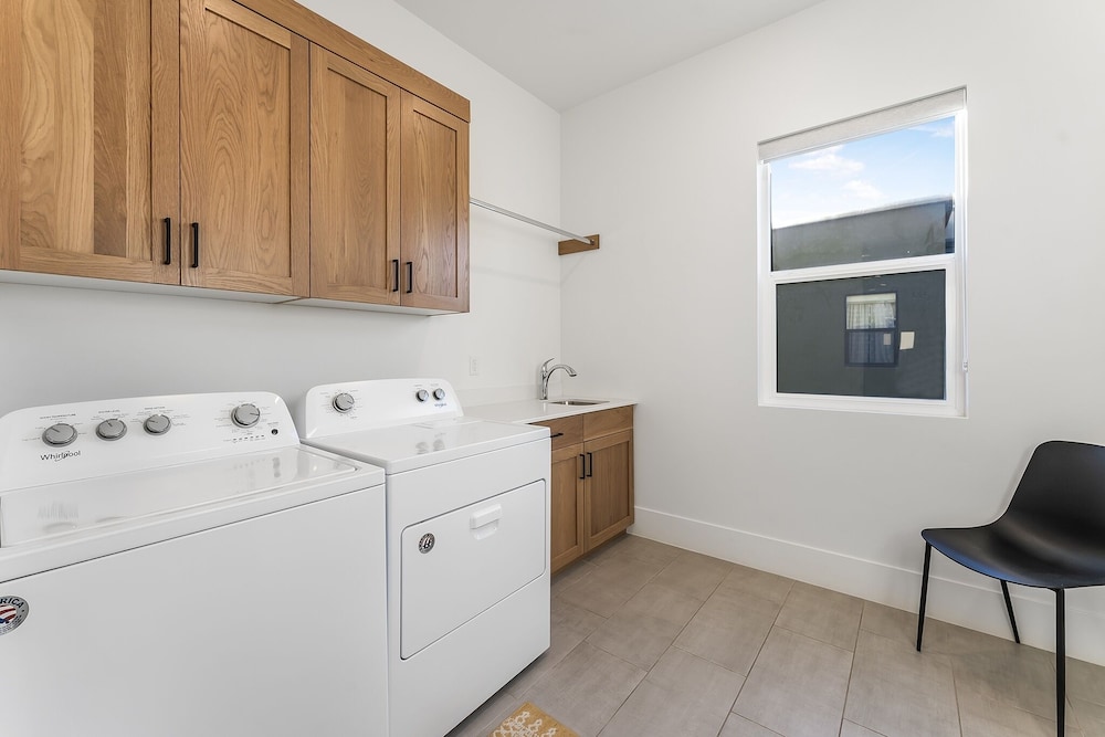 Villa #25 At Bloomington Country Club - Villa Vibes 4 Bedroom Townhouse