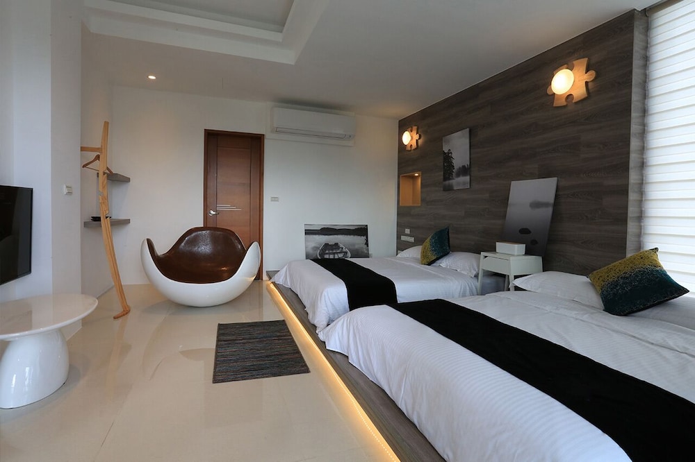 Sixteen Kan B&B view 2