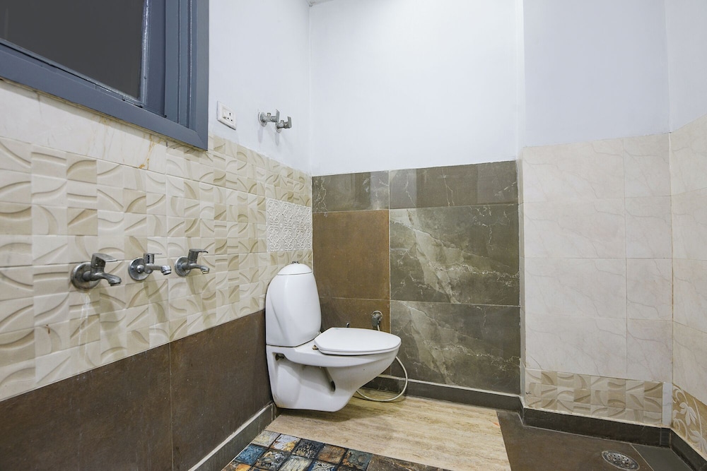 Fabhotel Tulip Sarover Sector 18