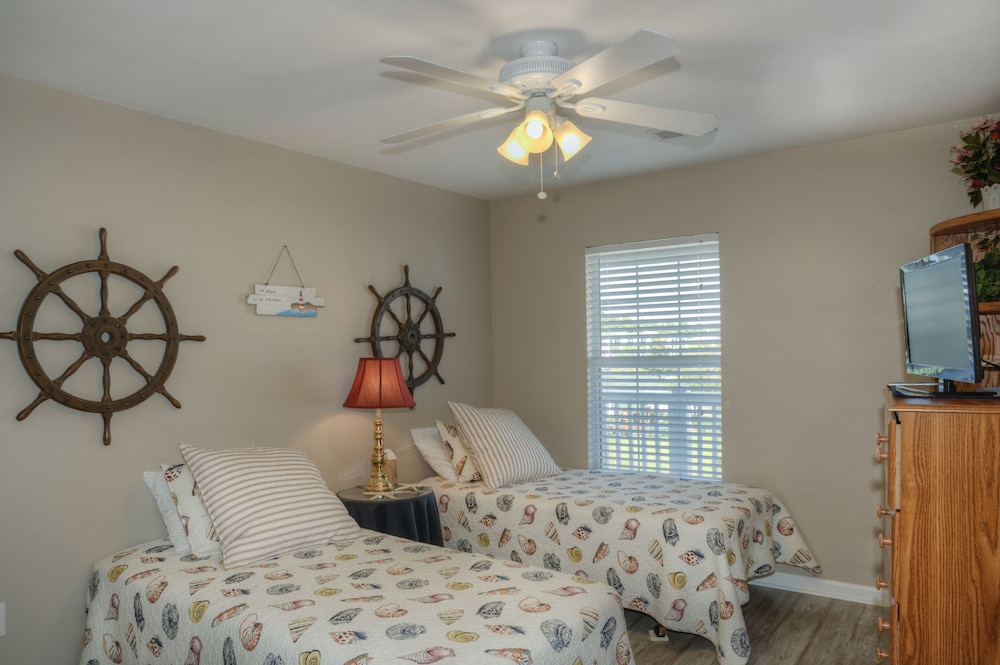 River Oaks by Palmetto Vacations