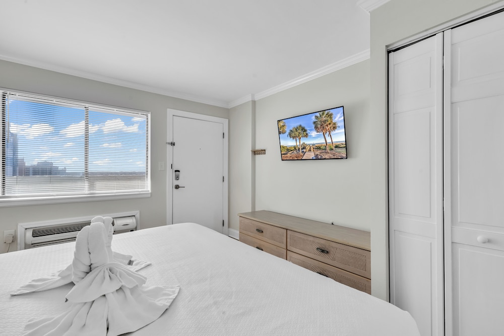 Bluewater Resort 1208