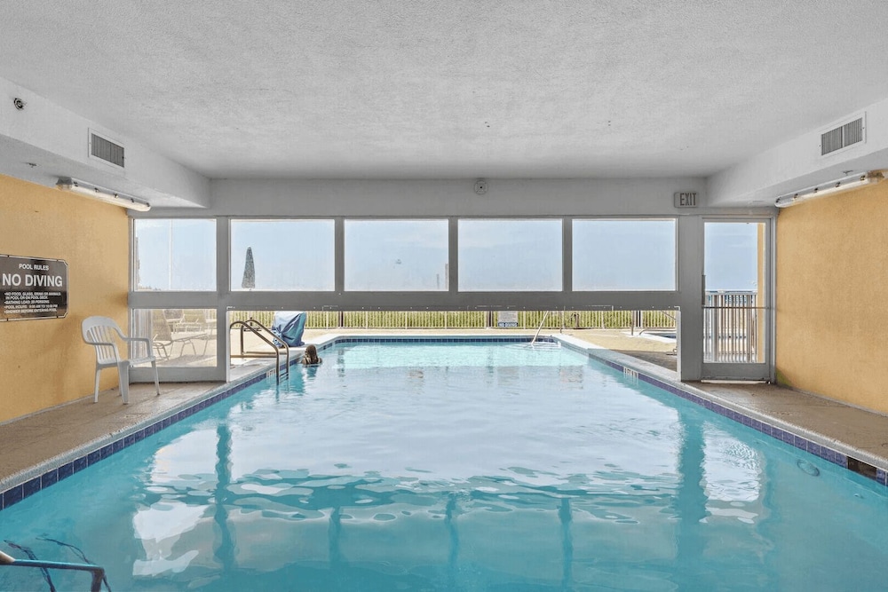 Emerald Isle 701 by Avantstay Gul Front Corner Unit 2 Pools