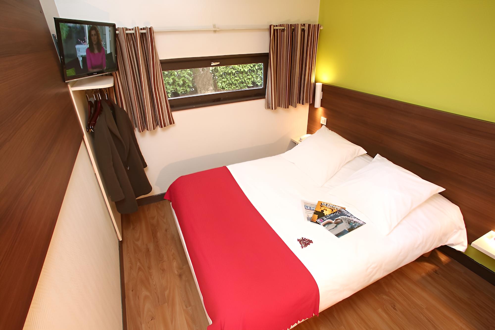 Bron Vacations - Brit Hotel Lyon Eurexpo - Property Image 3
