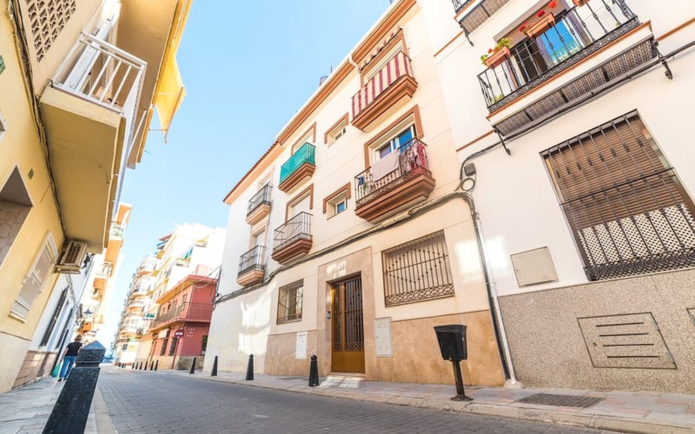 Calle Cuesta | 6 Pax | Second Line | 2331-AW