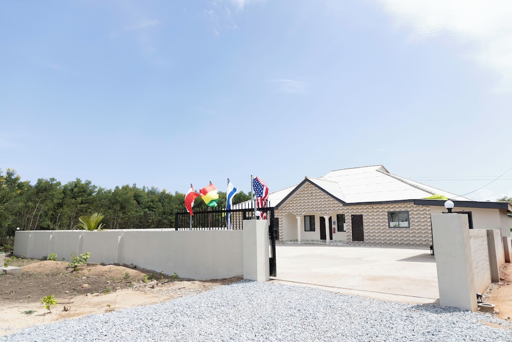 Warapie Lodge