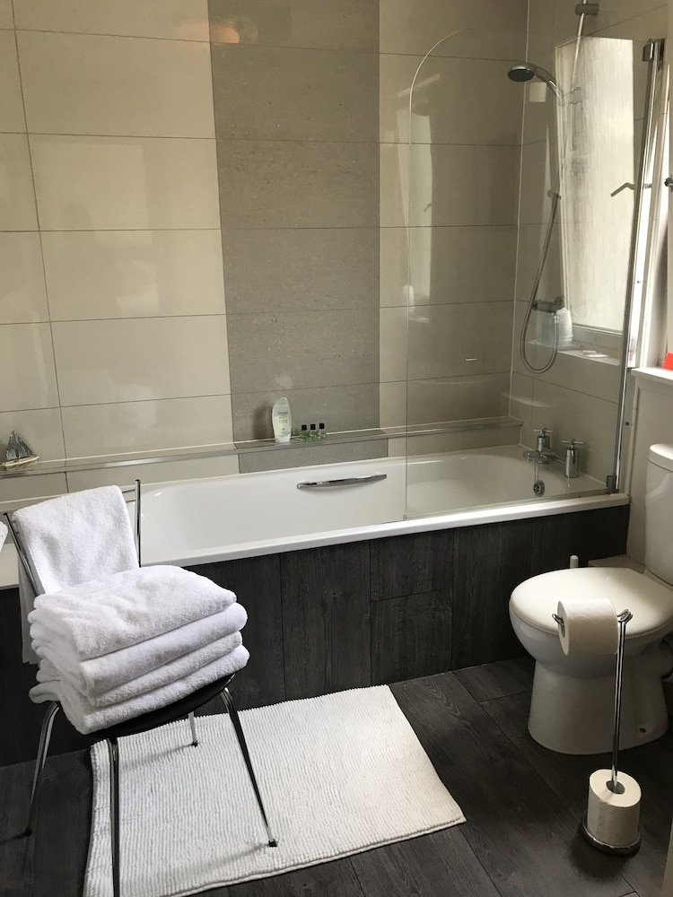 Fairways Lodge B&B