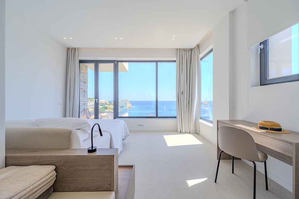 Theasea Luxury Residence