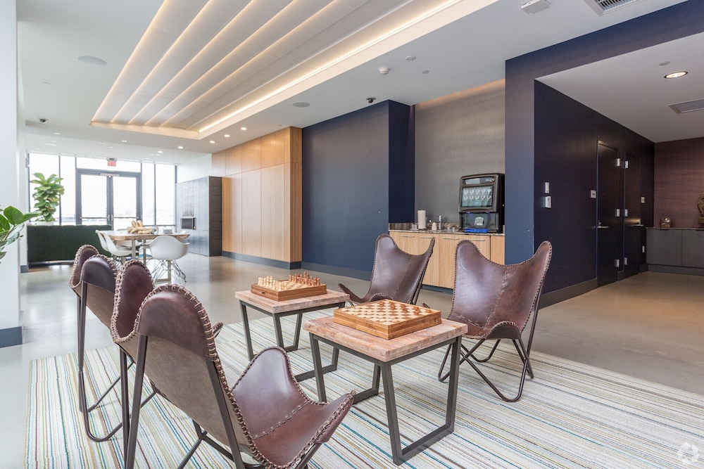 Luxury Apartments by Hyatus Downtown Boston