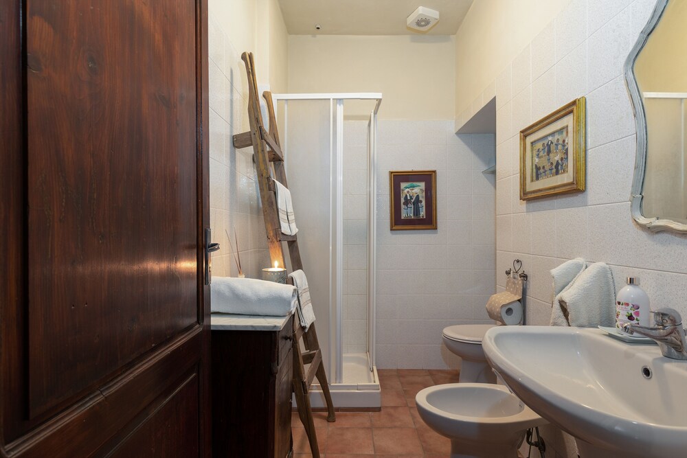 Photo 65