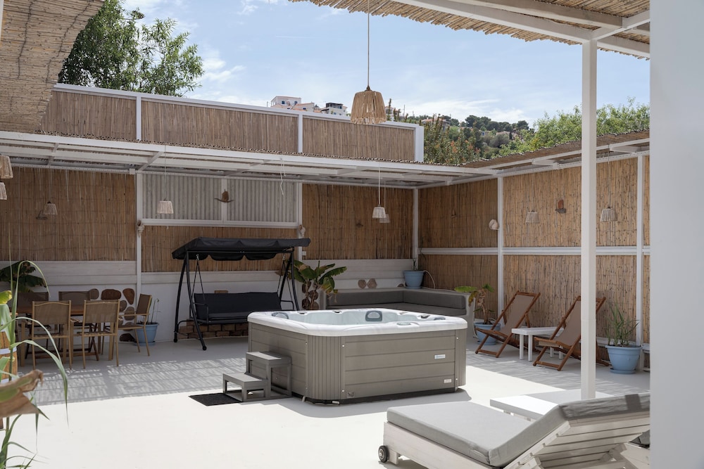 Porfyra Suite 1