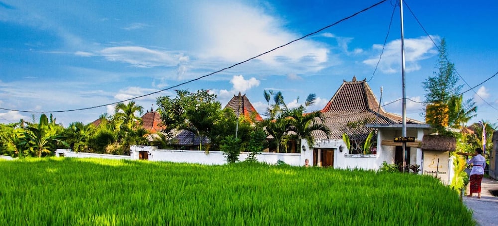 Villa Iman