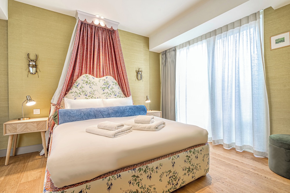 Luxury flats near Big Ben and London Eye