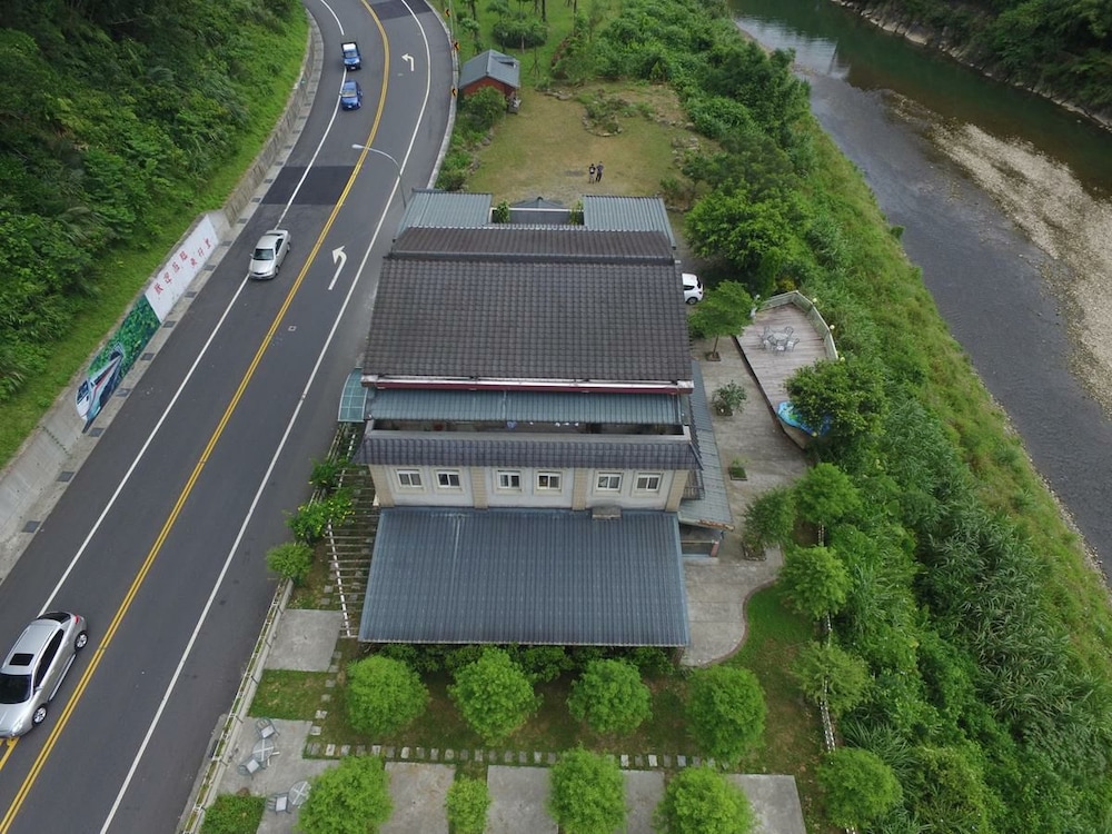 Shuanghui Garden B&B