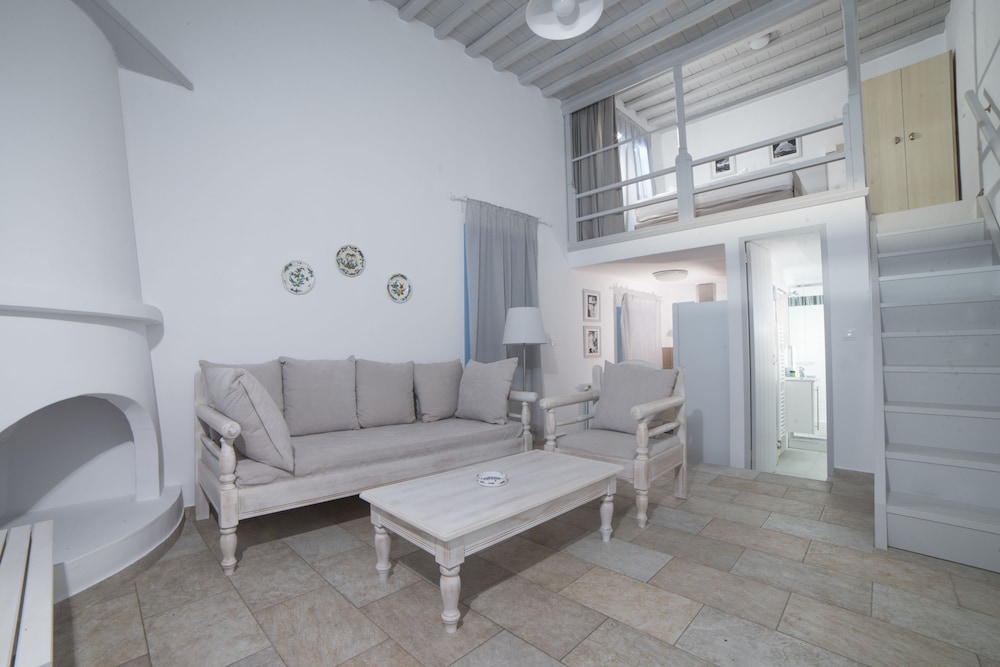 Almyra Guesthouses