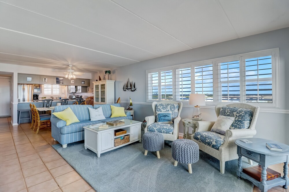 Fernandina Beach Vacations - Beach Condo Miles-long Views Sand and Sea, Access to Private Fishing Pier by RedAwning - Property Image 33