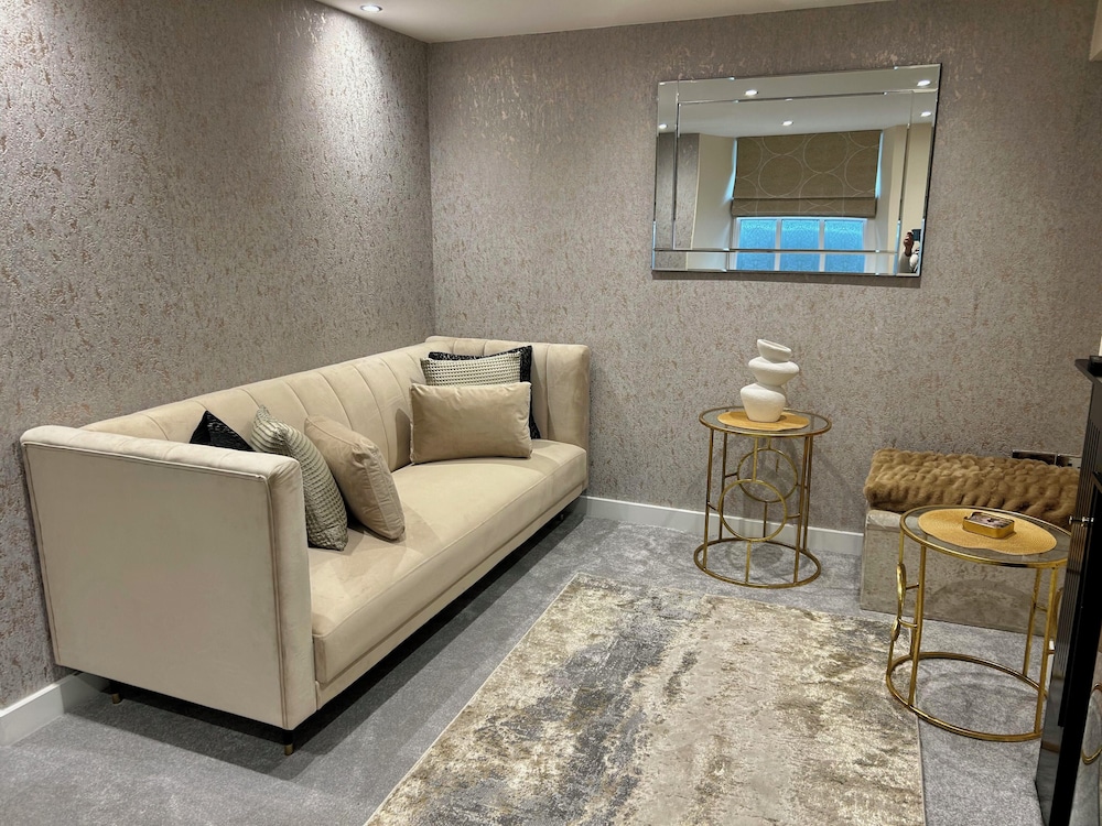 Oasis Boutique