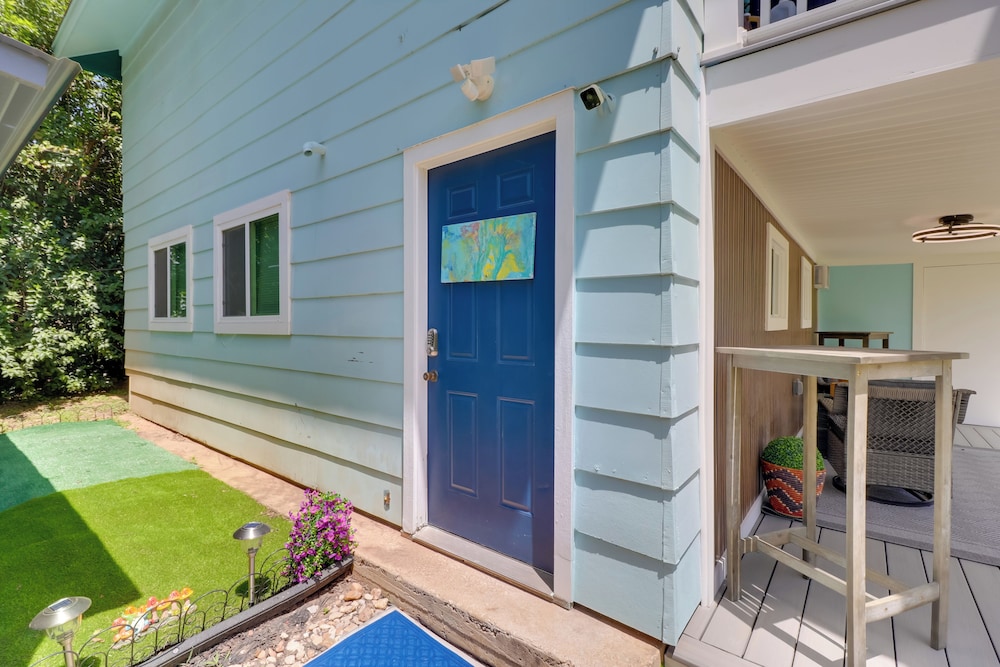 1 Mi to Dtwn: Renovated Retreat in Georgetown!
