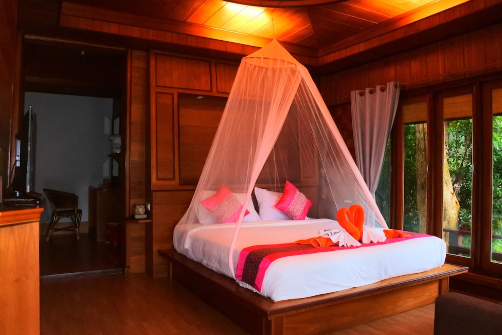 Baan Laanta Resort and Spa
