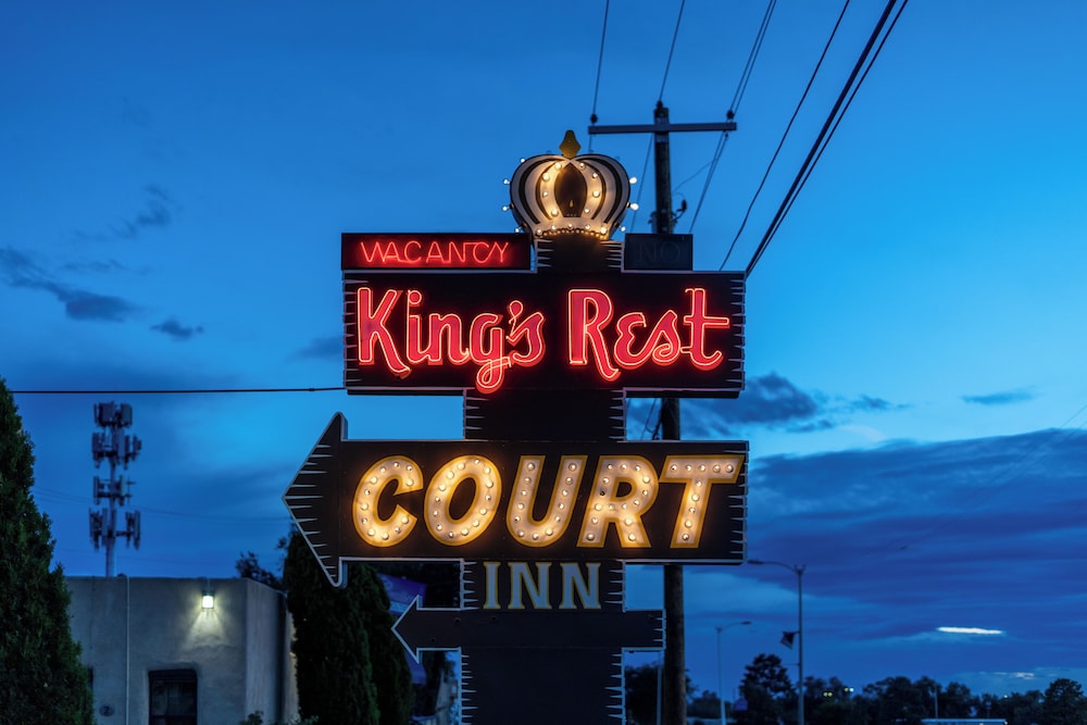 Santa Fe Vacations - King's Rest Court Inn - Property Image 1