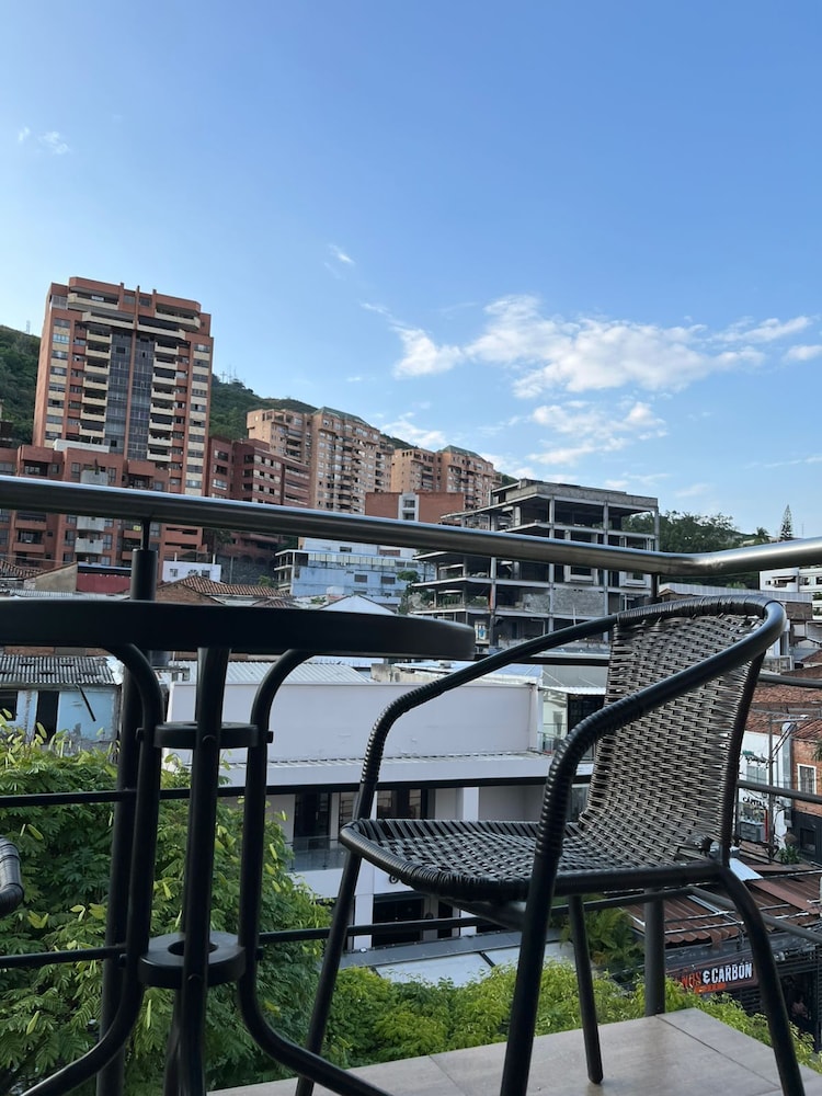Hotel Granada Suites Deluxe