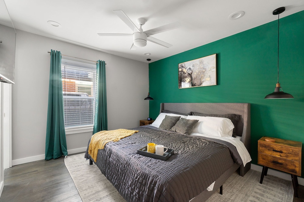 Emerald Indigo House Pet Friendly