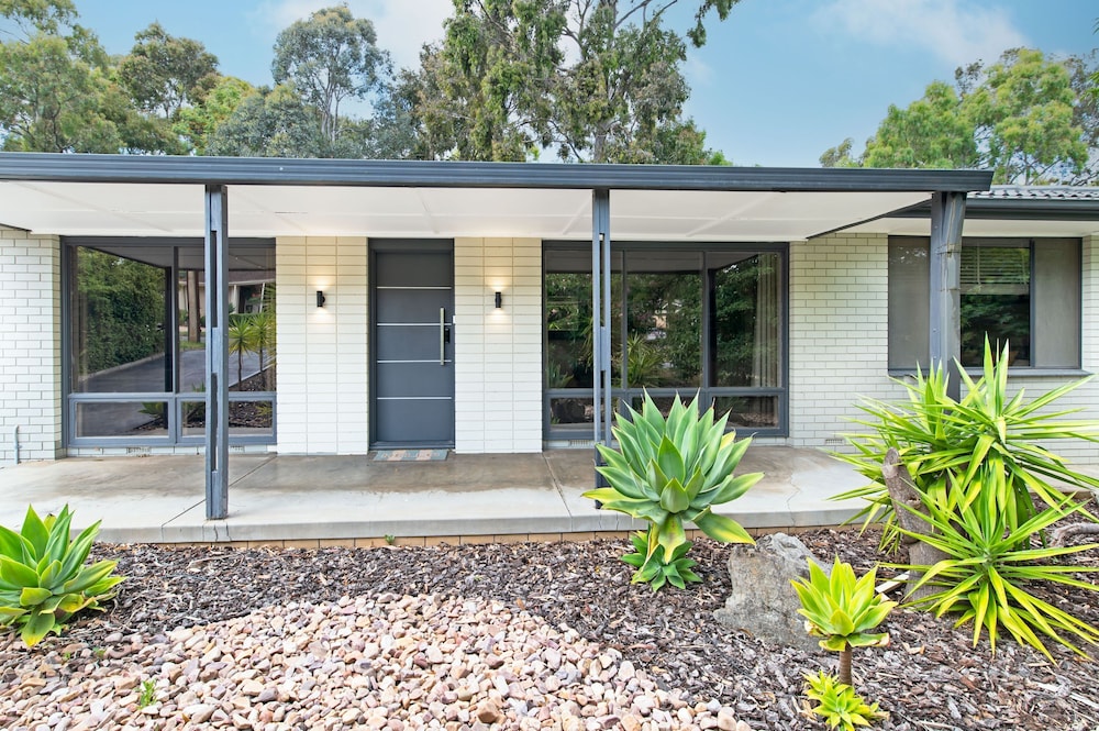 Home Among the Gum Trees