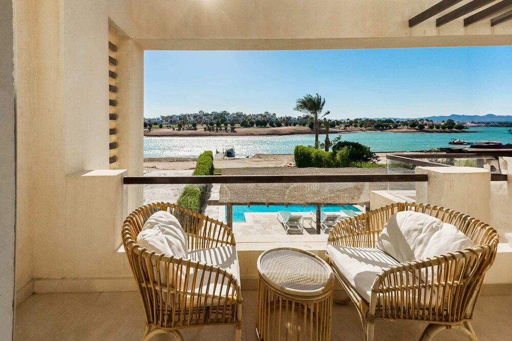 Xuru Stays I Sundown Symphony 4mbdr Villa @ Joubal El Gouna