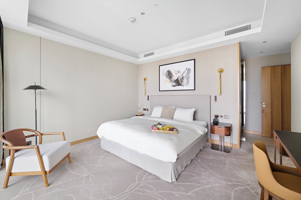 2BR Pool with Burj Khalifa View