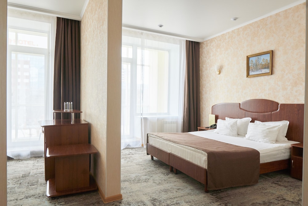 Almaz Hotel