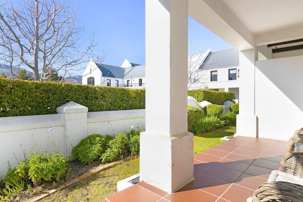 Winelands Golf Lodges at De Zalze