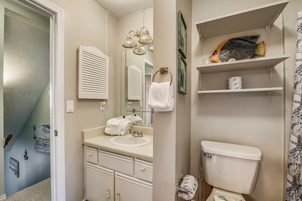 Gulf Highlands by Book That Condo
