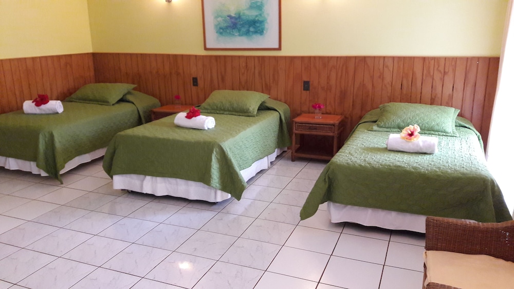 Maru Lodge
