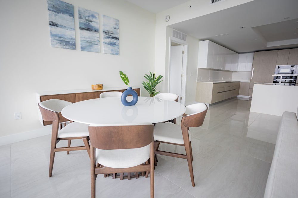 Private Condos at Amrit Ocean Resort