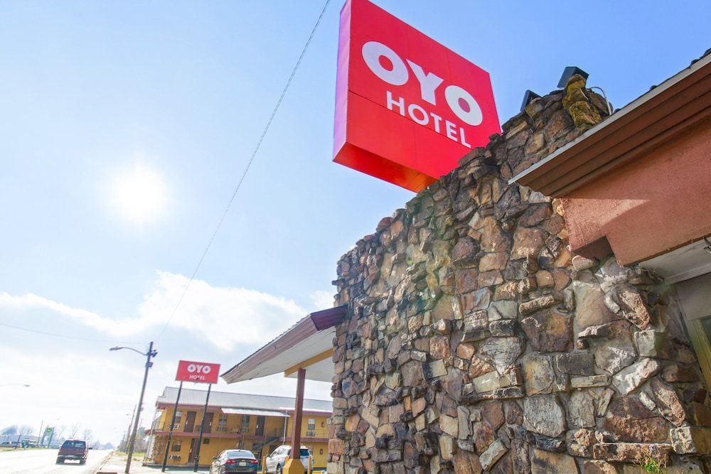 OYO Hotel Blytheville AR I-55