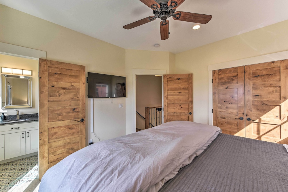 Buena Vista Home w/ Mtn Views, Walk to Main St view 2
