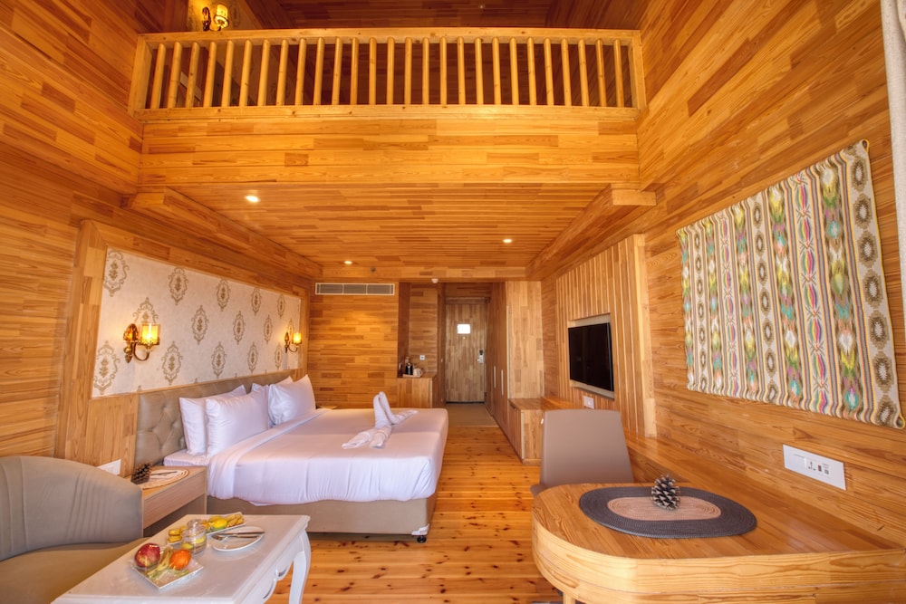 Royalpine Rosastays Kasauli