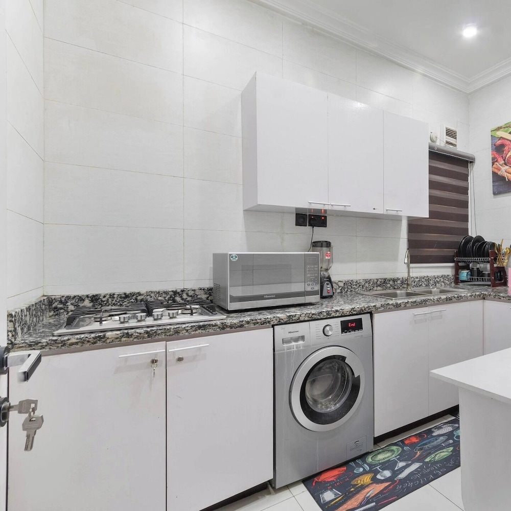 Quintessential Apartments By Signature
