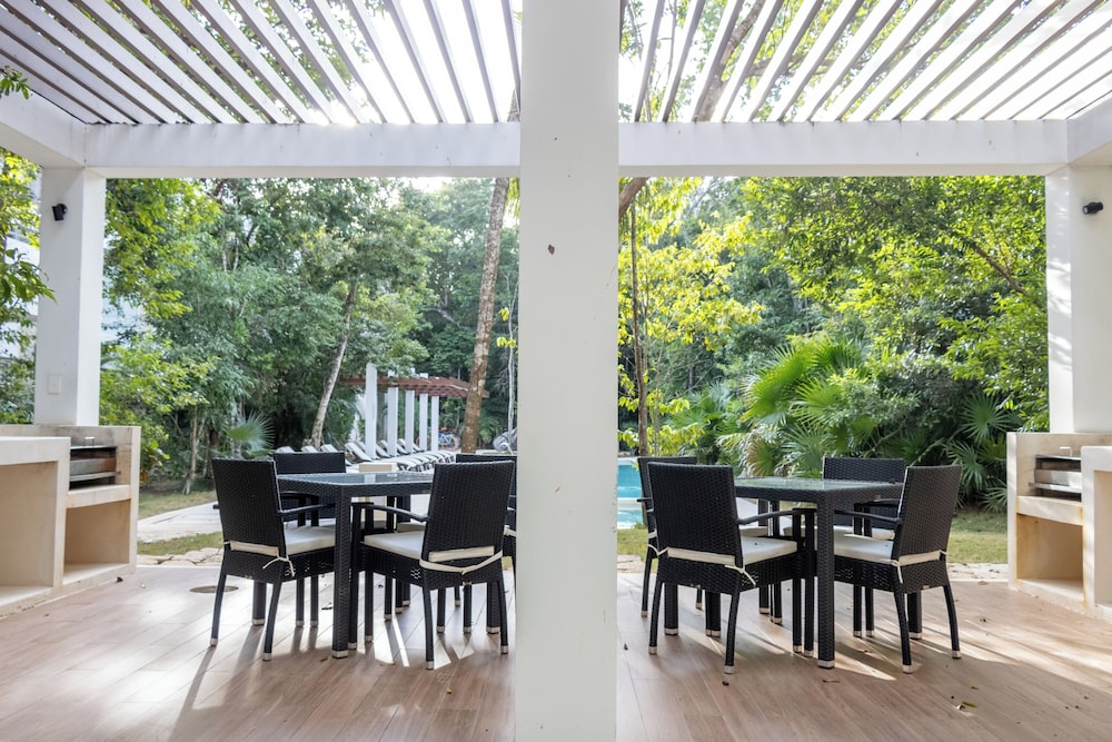 Modern Apt Tulum with 2 BDR Gym & Pool