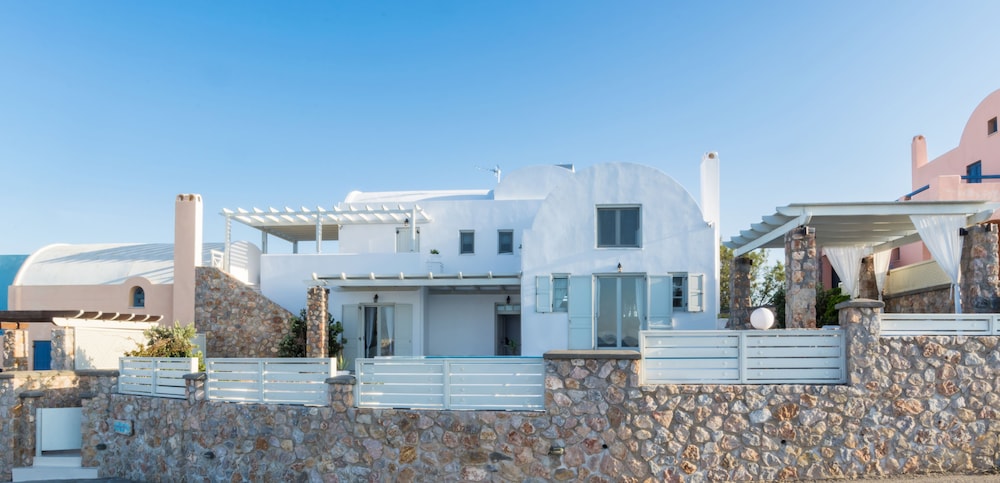 Michaela Residence