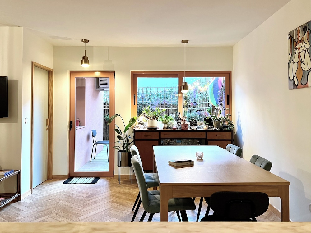 Alegr0 · 60s Chic Central Apartment w/ Garden