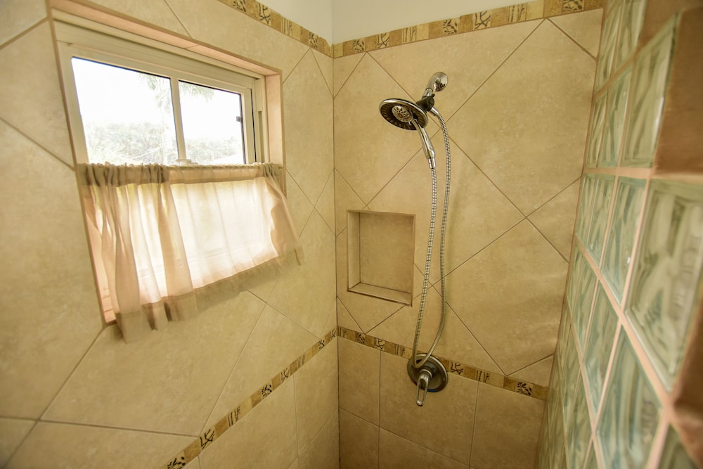 Caribbean Shores Bed & Breakfast
