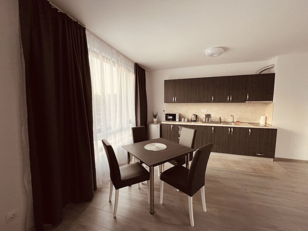 ATM LUX APART view 5